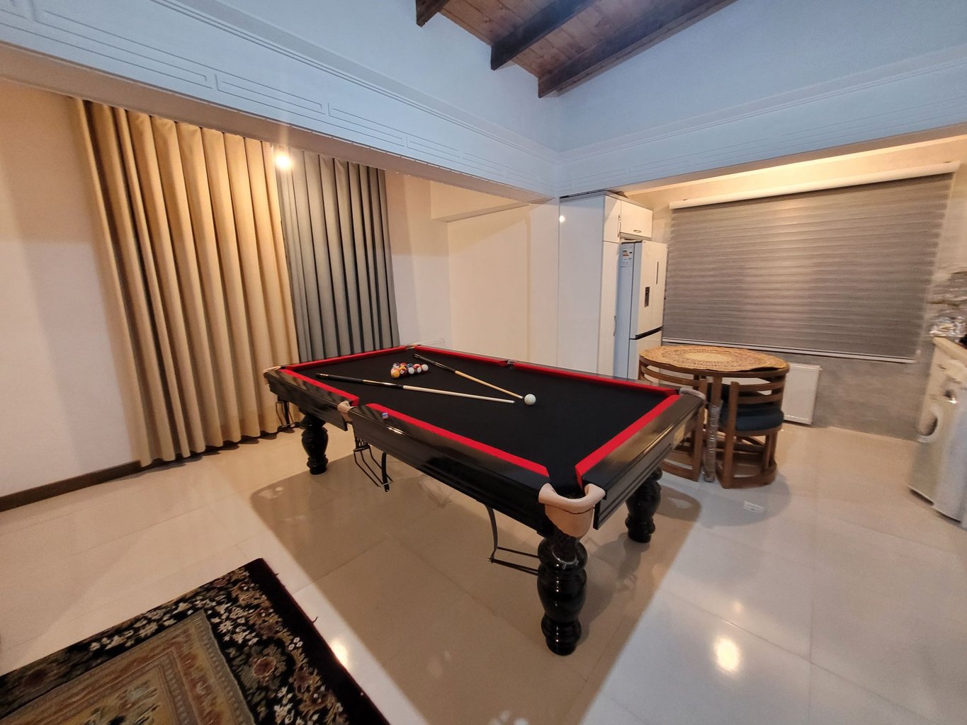 آپارتمان یک خوابه جنگلی سنگسی