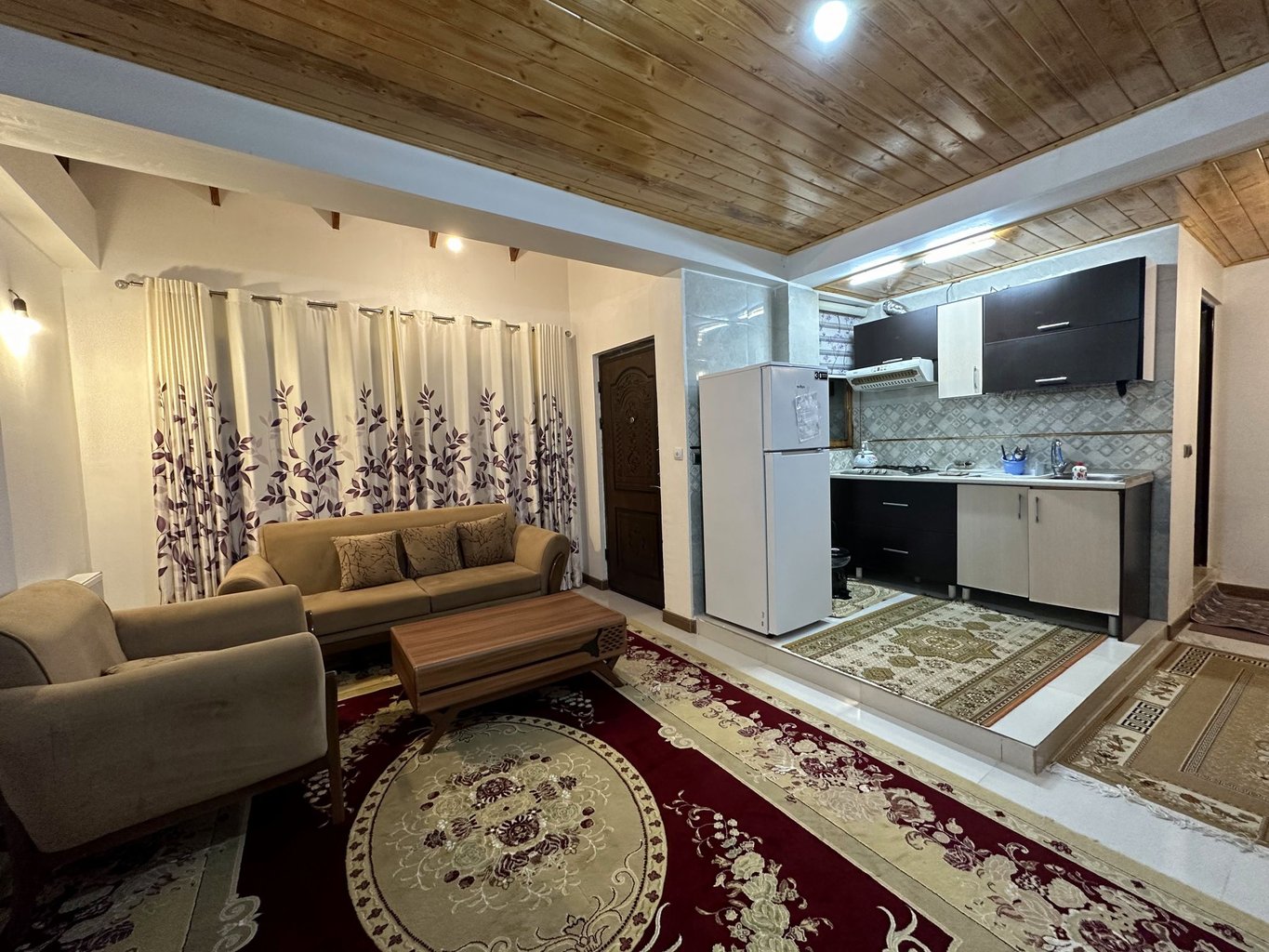 آپارتمان یک خوابه سنگسی