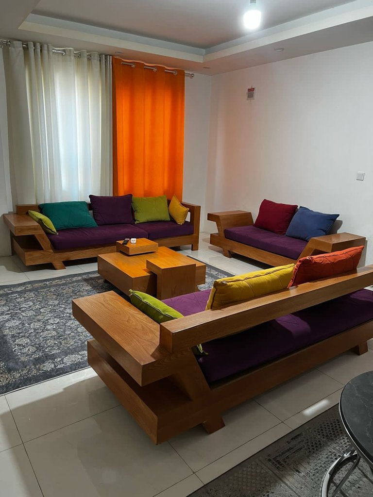 آپارتمان دوخوابه رنگین