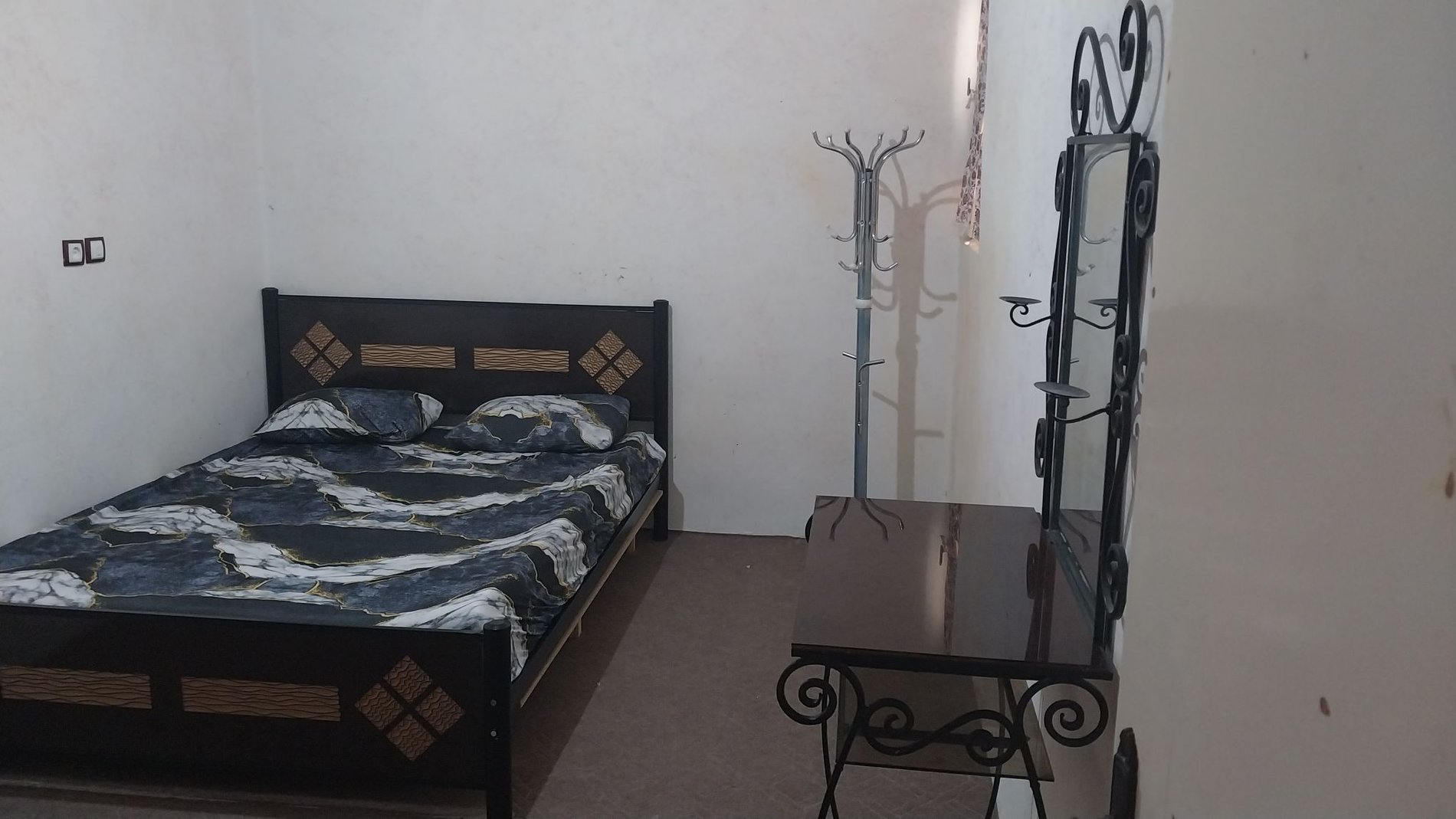 آپارتمان سه خوابه قطبی