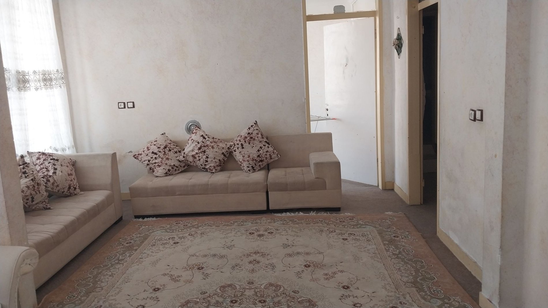 آپارتمان سه خوابه قطبی