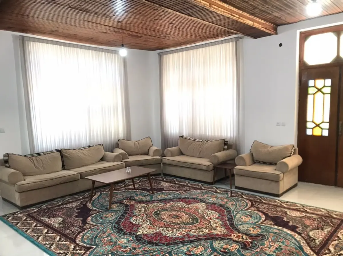 یک خوابه خونه مادربزرگه