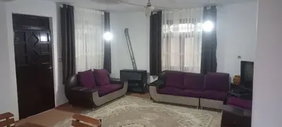 کلبه دوخوابه عزیزجون