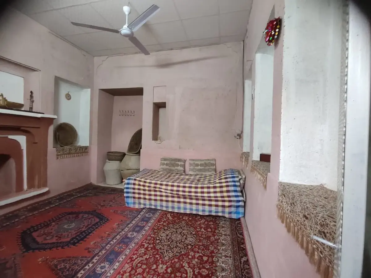 بوم گردی سرای کربلایی فریدون - واحد سایه نشین 4