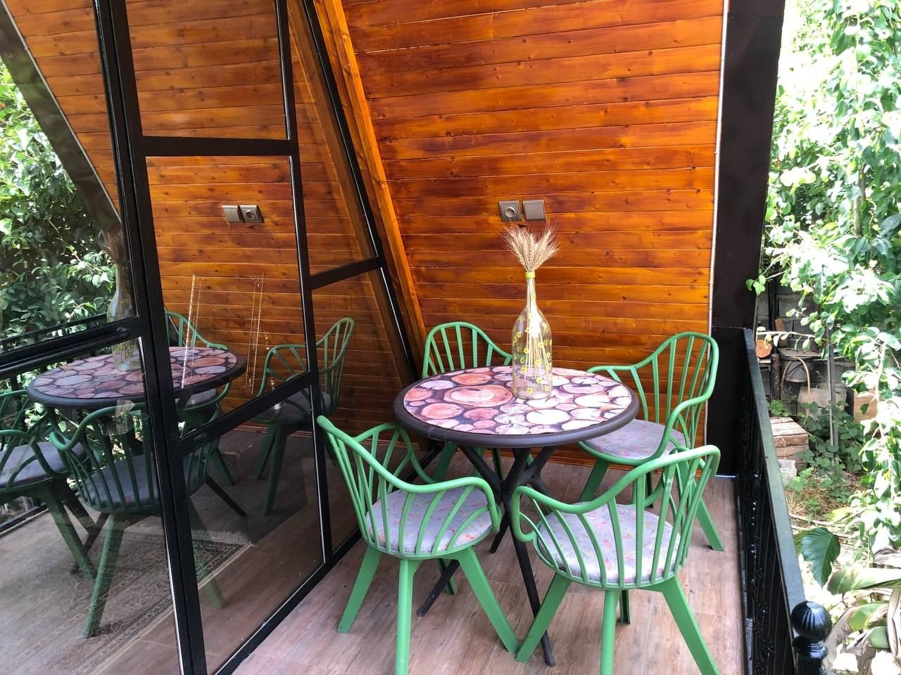 یک خوابه سوئیسی لاله 9