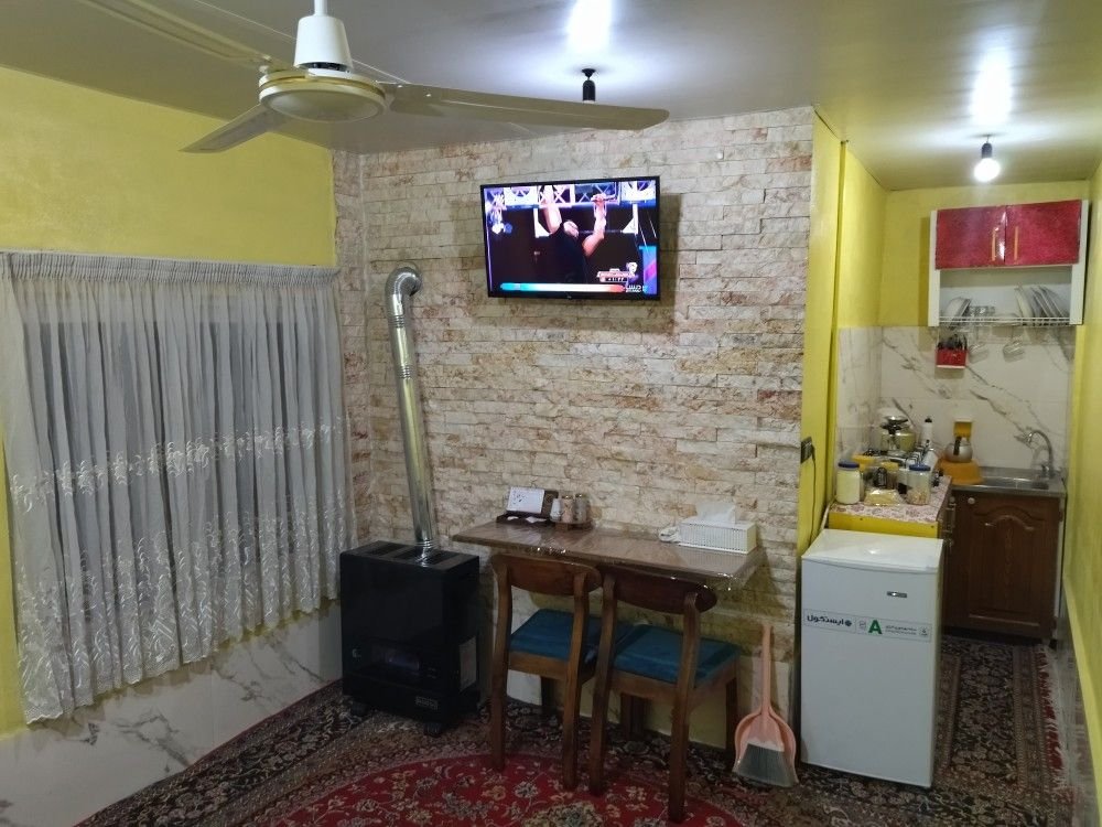 کلبه یک خوابه سوئیسی لاله 9
