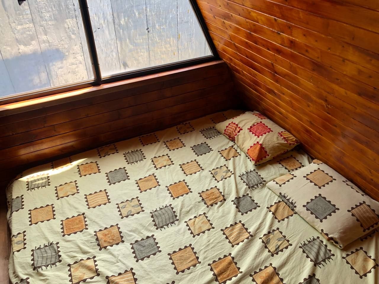 یک خوابه سوئیسی لاله 9