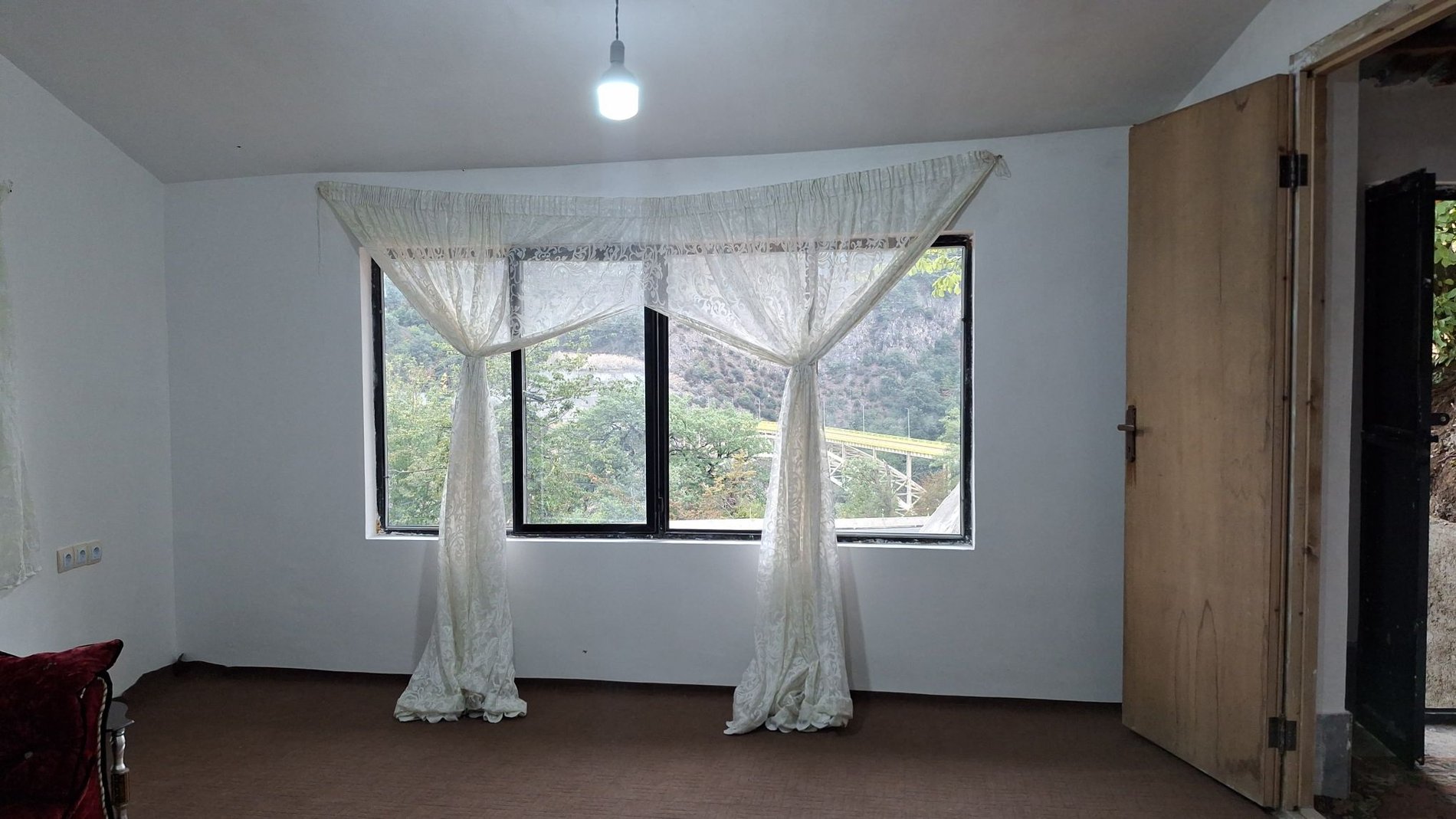 کلبه یک خوابه حسینی 7