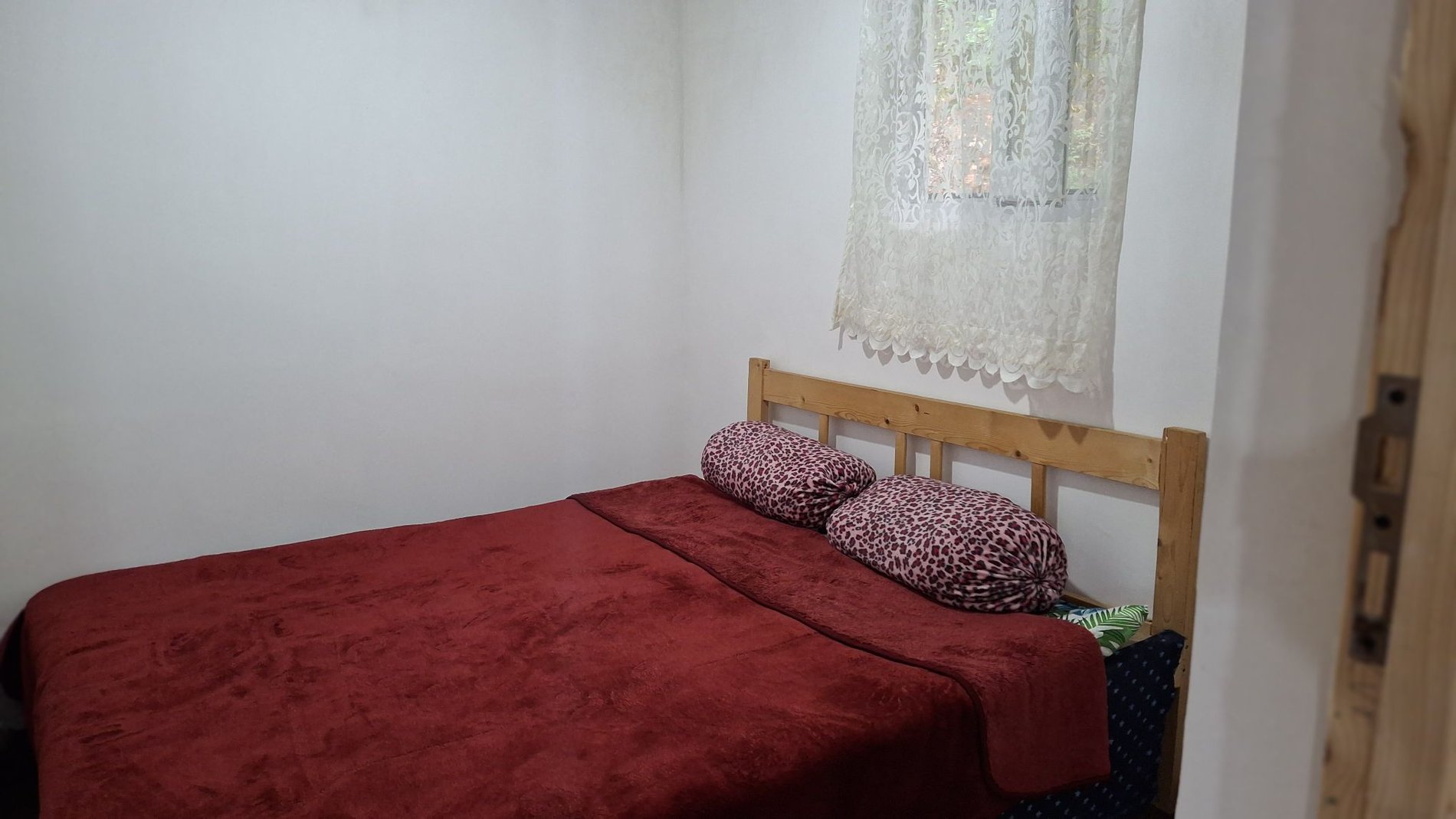 کلبه یک خوابه حسینی 7