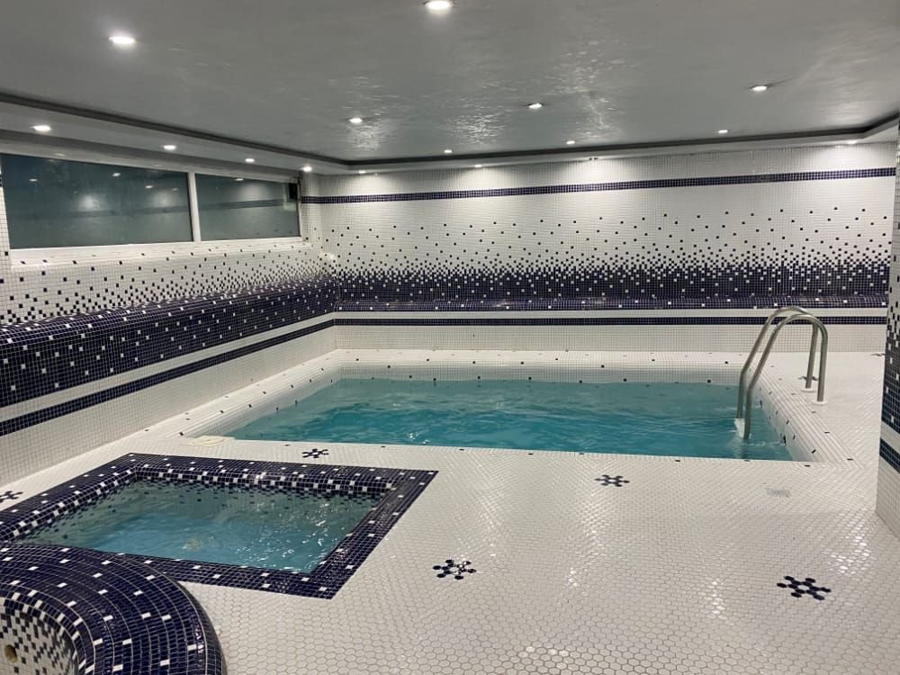 دو خوابه استخر آب گرم سهراب