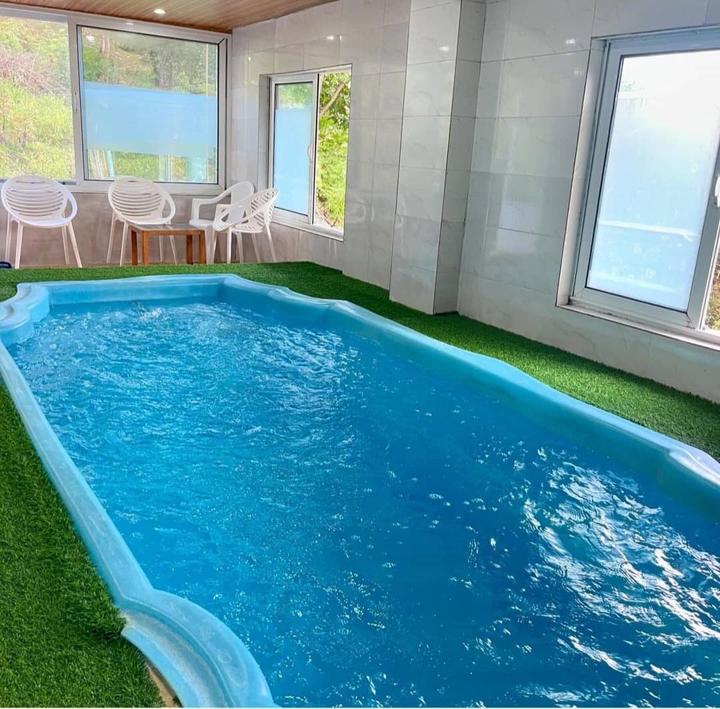 دوخوابه جنگلی استخردار سنگ پشته