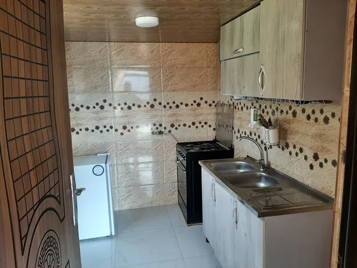 کلبه یک خوابه سوئیسی نمدار