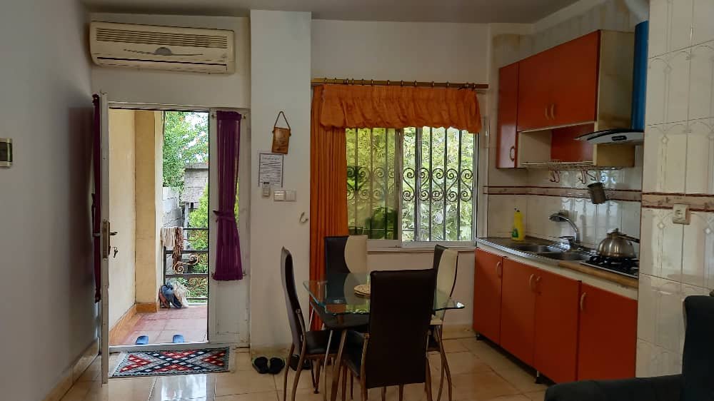 یک خوابه ساحلی دریاکنار