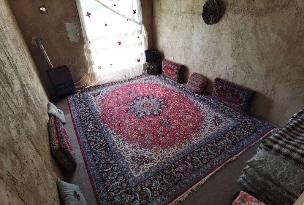 بوم گردی فلت واران ۱