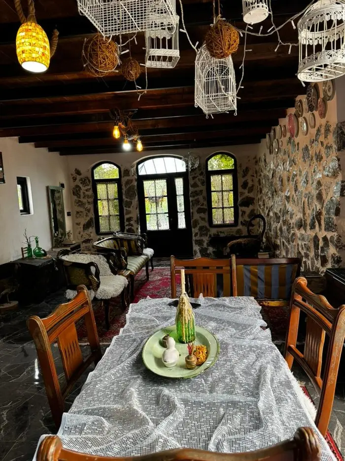 ویلا دوخوابه روستیک فاکسی - نشیمن