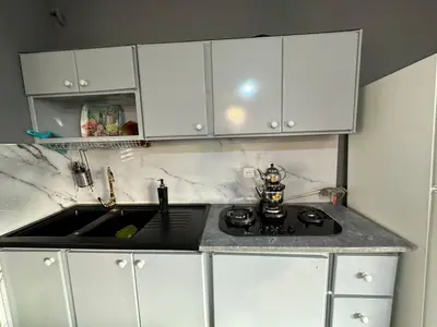 آپارتمان دوخوابه بام لاله