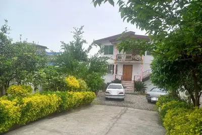 ویلا دوخوابه جنگلی ‌بهنام