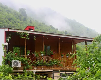 کلبه دوخوابه جنگلی رهگذر