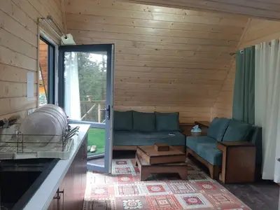 کلبه یک خوابه جنگلی قزل پارک