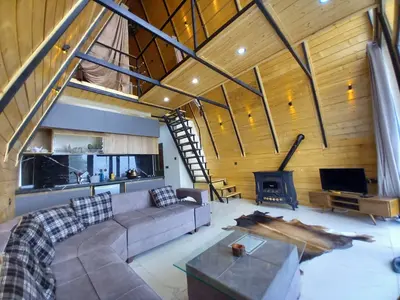 کلبه دوخوابه سوئیسی آسمان