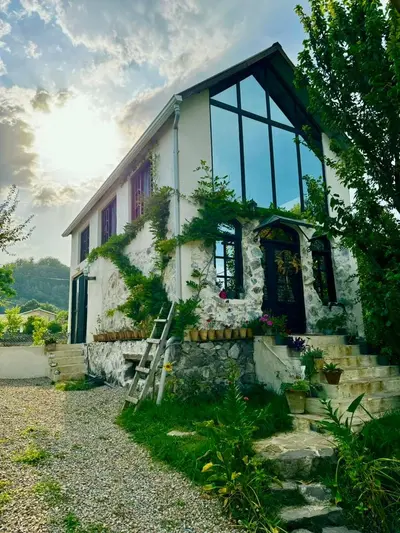 ویلا دوخوابه روستیک فاکسی