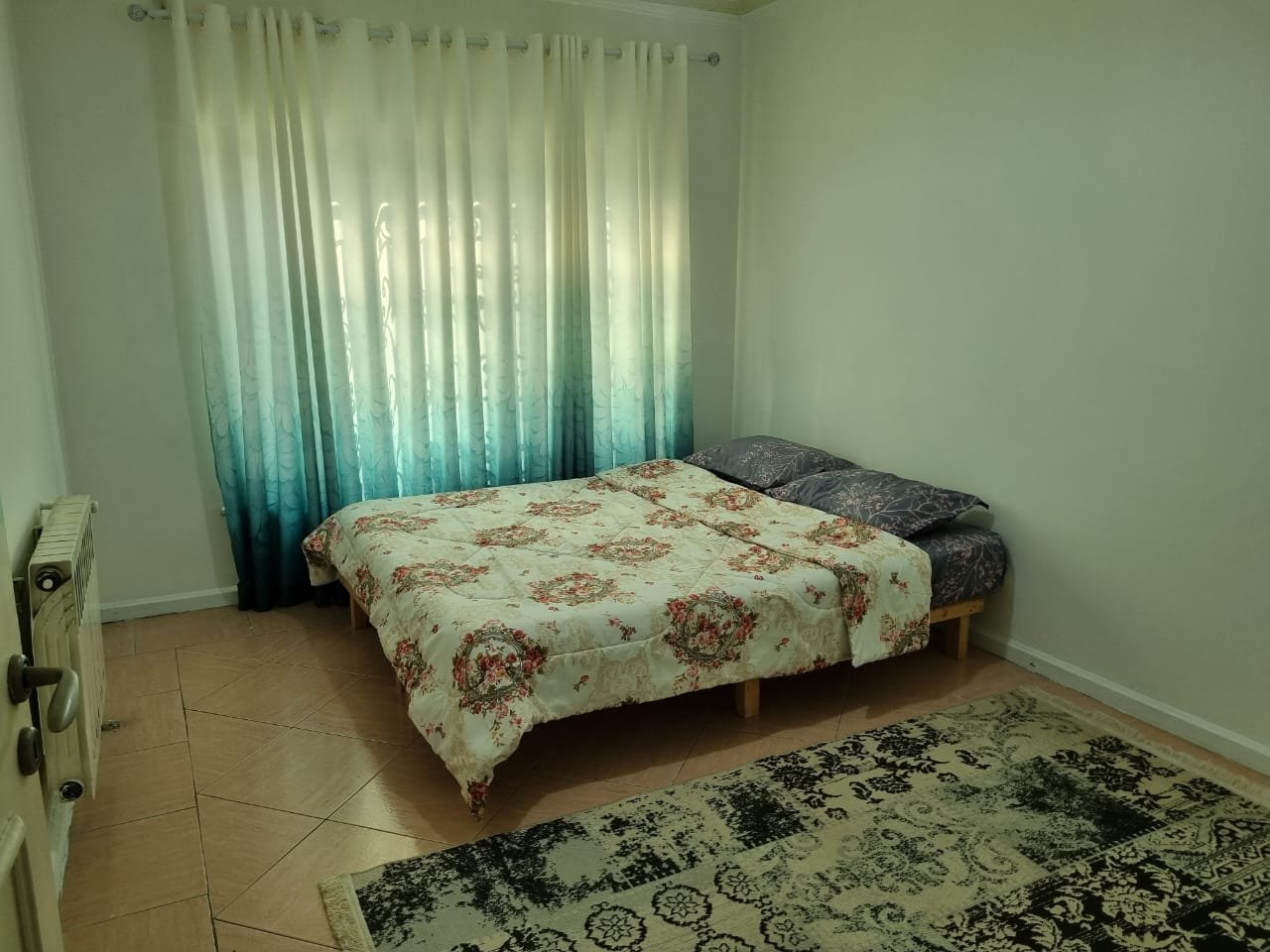 هشت خوابه استخردار آبگرم بوستان