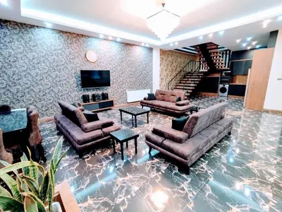 ویلا پنج خوابه استخردار آبگرم اوپال