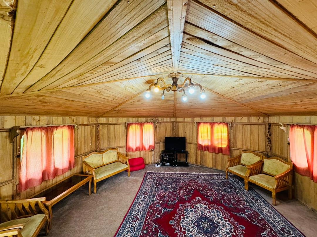 کلبه فلت جنگلی انجیلیکا