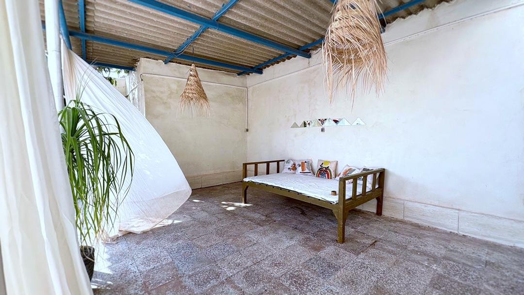 چیل هاوس - واحد ماه