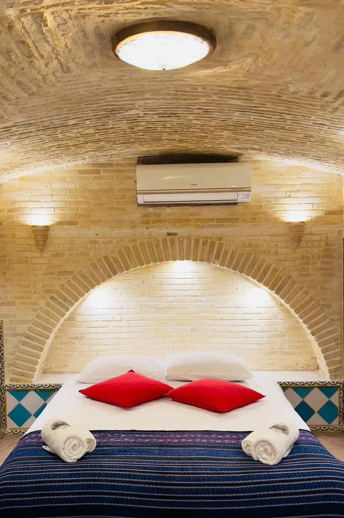 اقامتگاه سنتی خانه شیراز - واحد طارونه