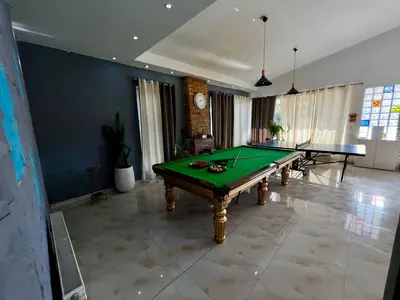 ویلا سه خوابه استخردار آبگرم ابریشم 1400