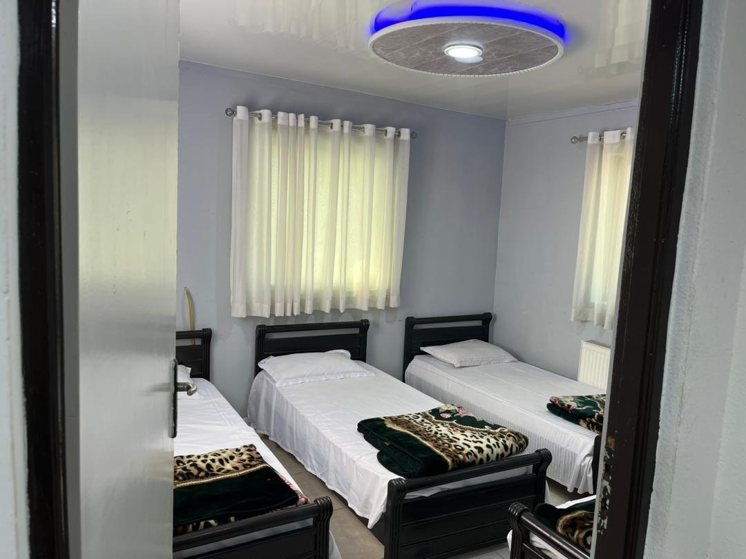 ننه زهرا - واحد دوخوابه شش تخته 108