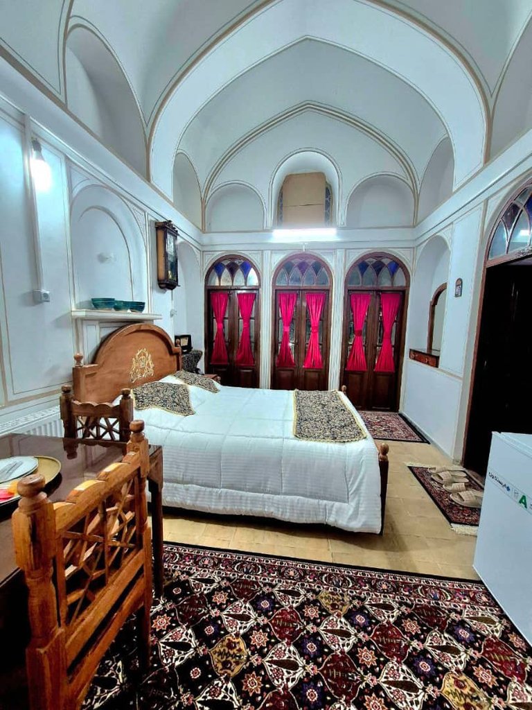 اقامتگاه سنتی زرتاج - واحد فیروزه