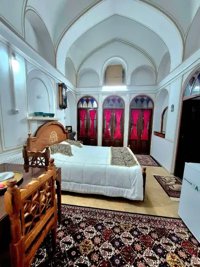 اقامتگاه سنتی زرتاج - واحد فیروزه