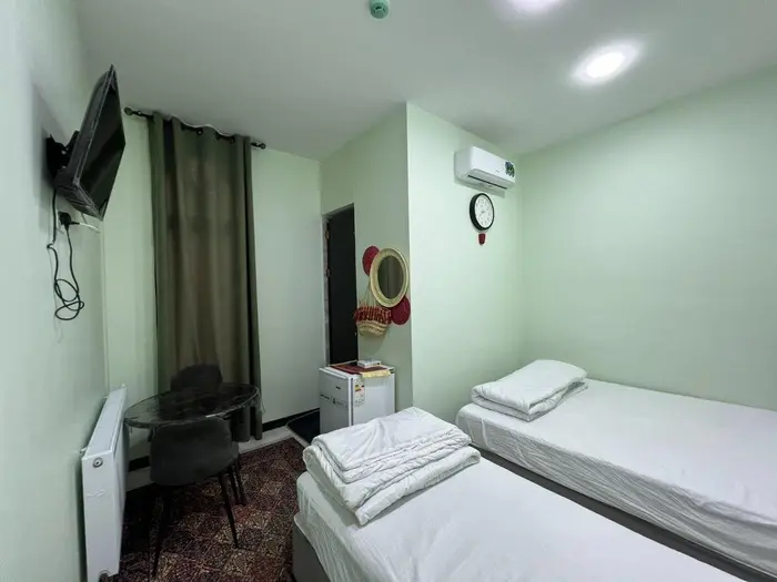 هاستل میرعماد - واحد سه تخته 8