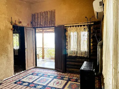 کلبه یک خوابه جنگلی درکومه