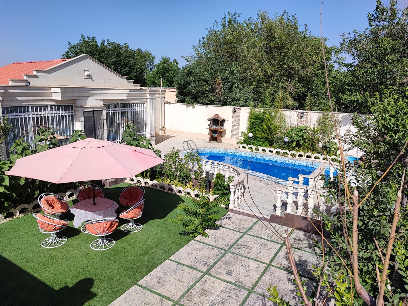 دوخوابه استخردار آبگرم آرامیس