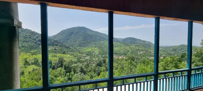 بوم گردی یک خوابه چوبی سنتی تیکیش