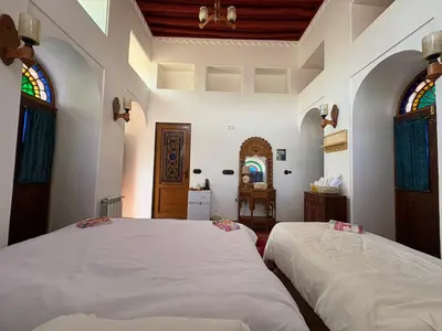 اقامتگاه سنتی شالو - واحد سه تخته سافل