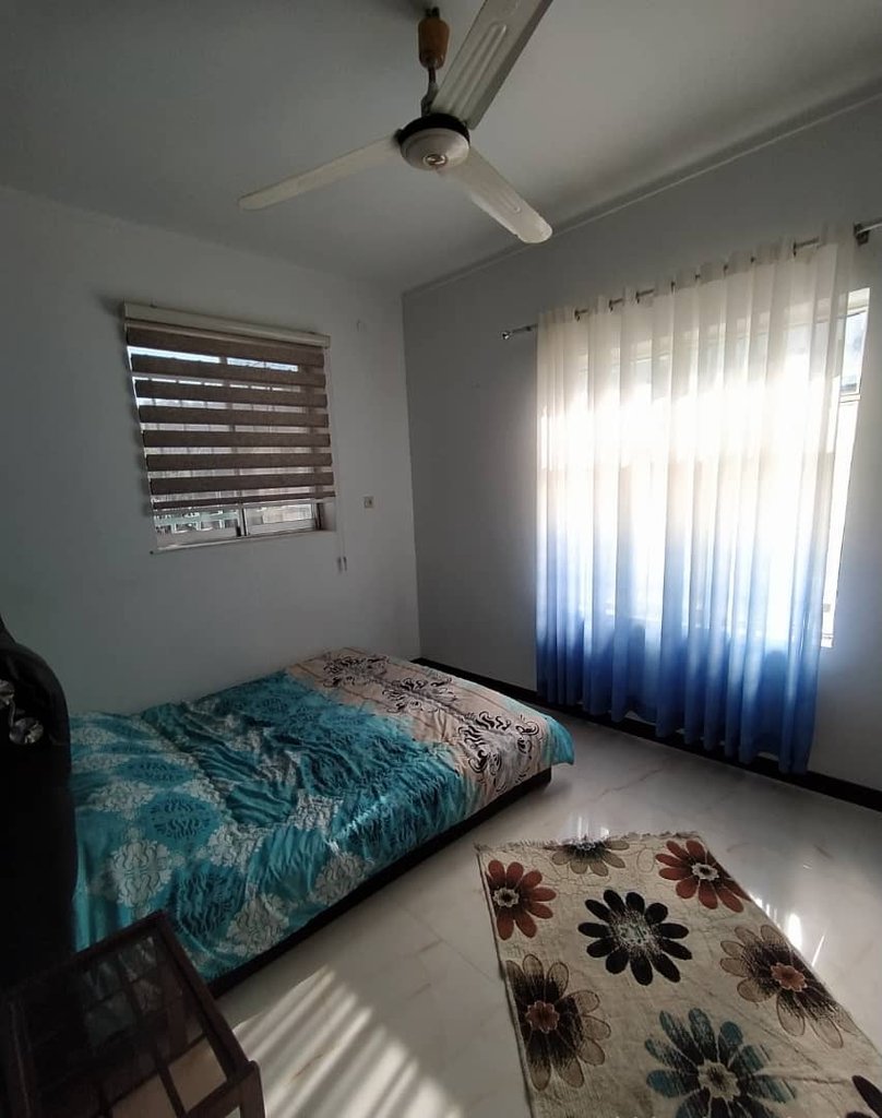 ویلا سه خوابه جنگلی سی بن