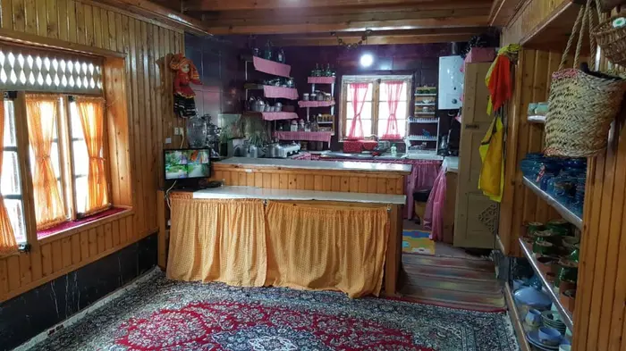 بوم گردی گیلاکو - واحد گیلار