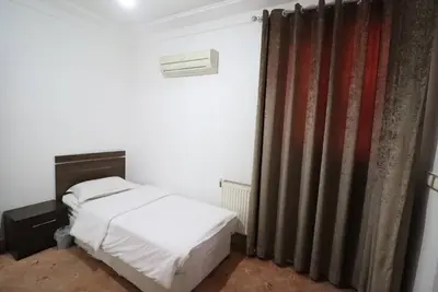 آپارتمان چهارخوابه پاسداران - واحد 1