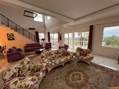 ویلا پنج خوابه تریپلکس بلاژیو