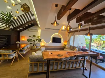 ویلا سه خوابه ساحلي تیفانی