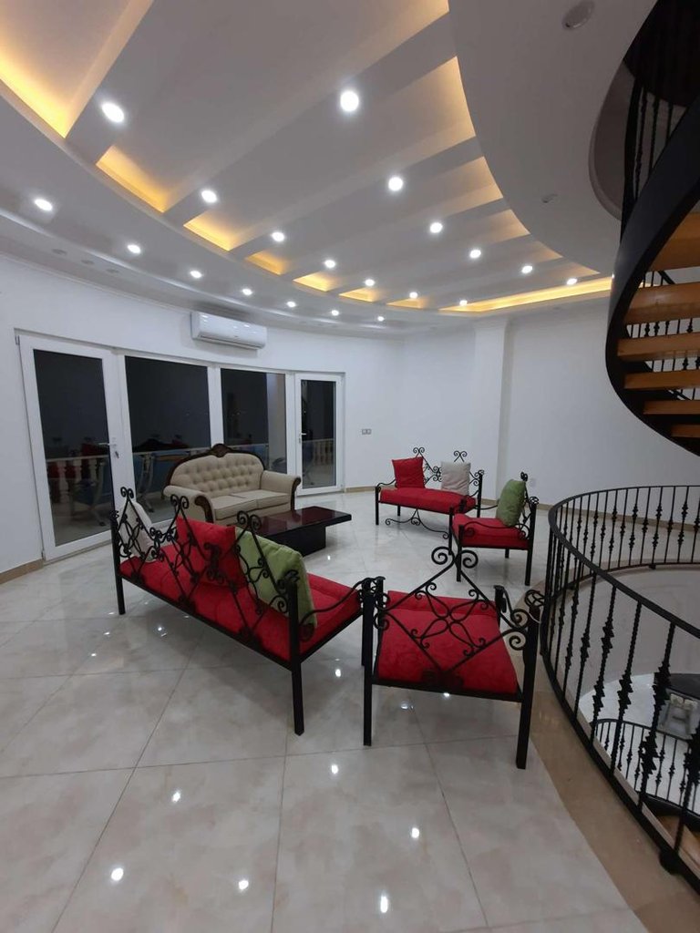 ویلا چهارخوابه عمارت استخردار آبگرم کندلوس شمالی