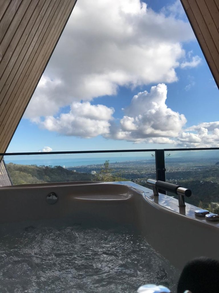 یک خوابه چوبی جکوزی دار سولی