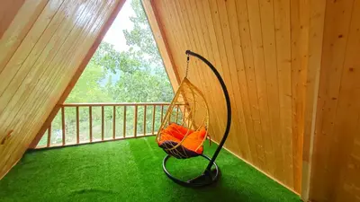 کلبه یک خوابه سوئیسی کاج