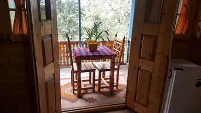 بومگردی گیلاکو - واحد گئشه