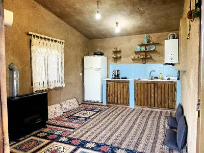 کلبه یک خوابه جنگلی درکومه