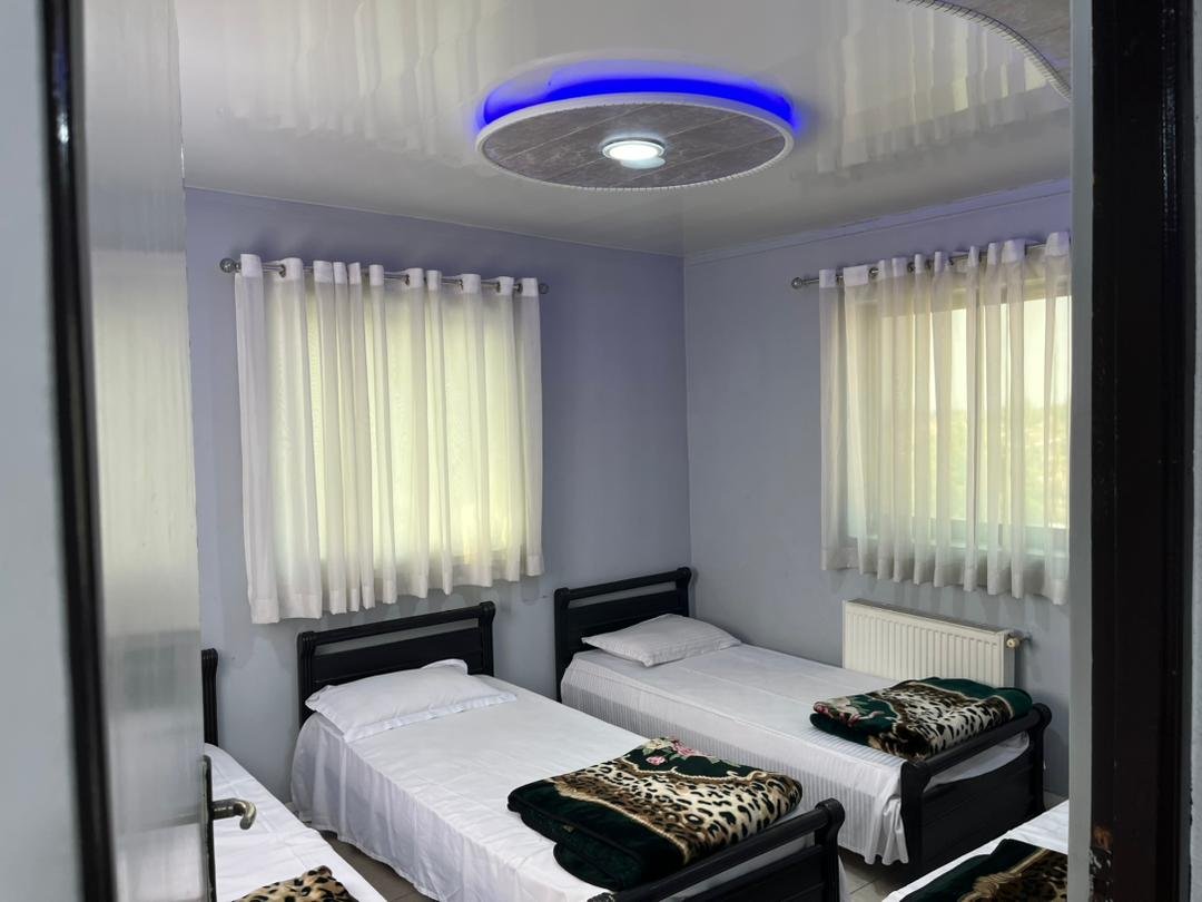 ننه زهرا - واحد دوخوابه شش تخته 108